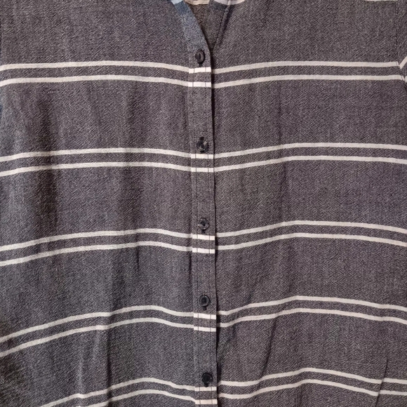 LOFT Navy and White Striped Button-Up Shirt - Picture 5 of 11